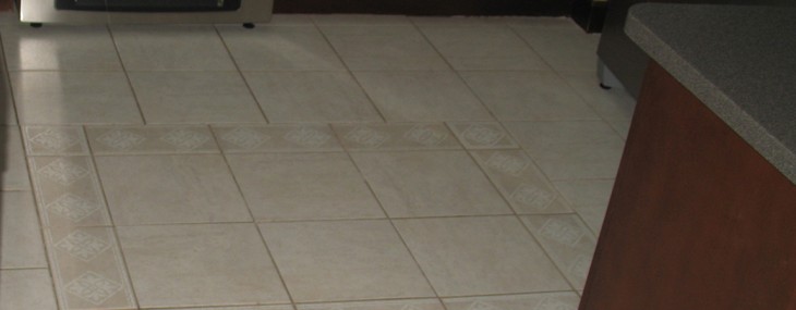 Kitchen tile to cork Before_WM